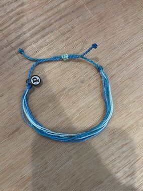 BRAND NEW Pura Vida Turquoise and Blue String Bracelet